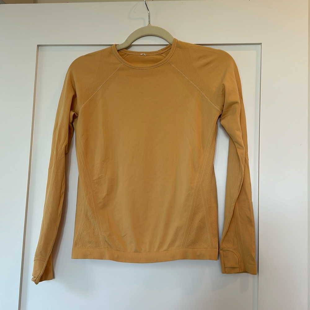 Athleta girls long sleeve athletic top